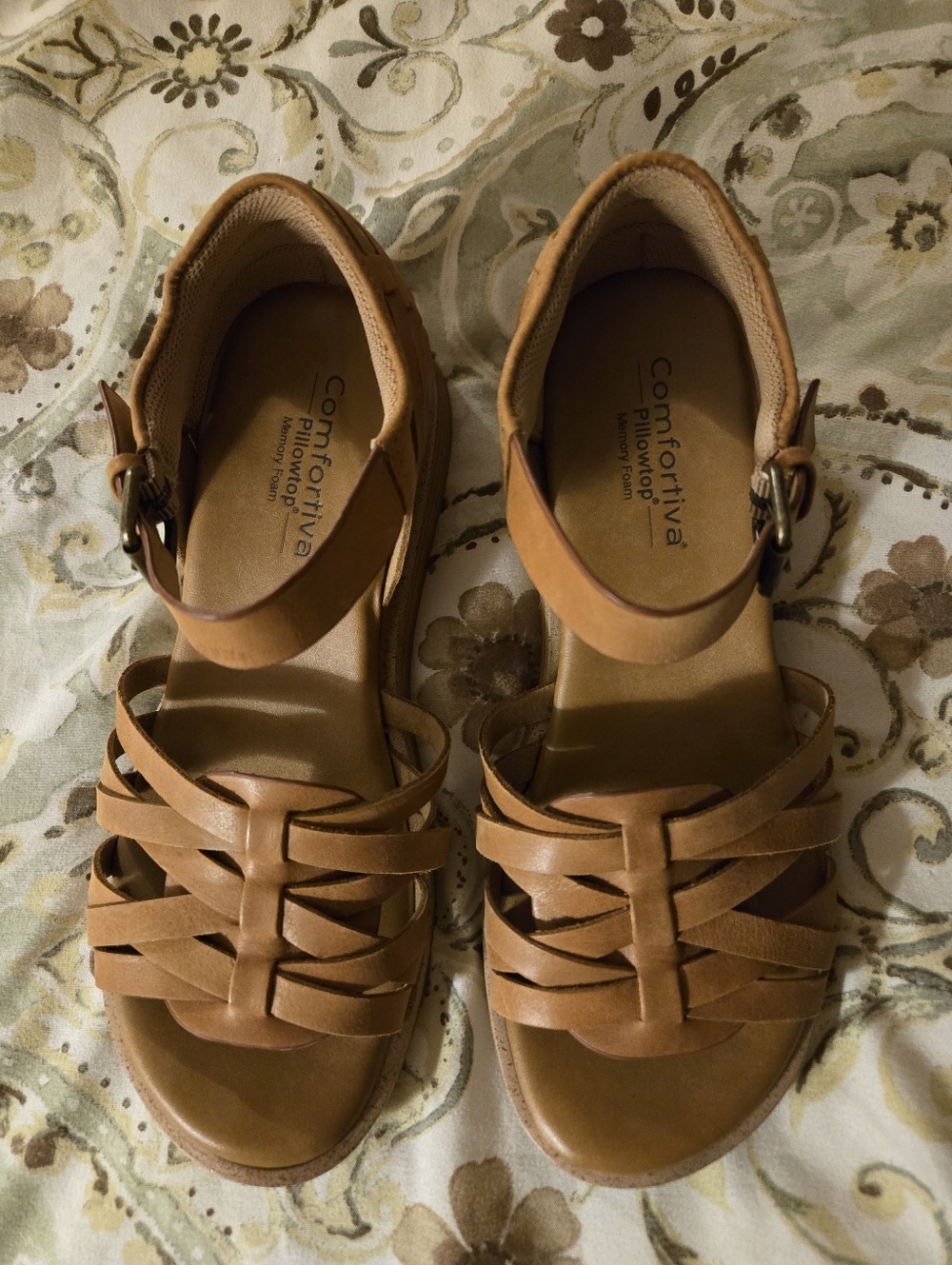 Comfortiva Pillowtop Sandals Sz 7.5